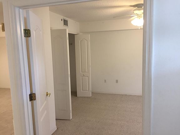 4th image of 3360 S Atlantic Ave