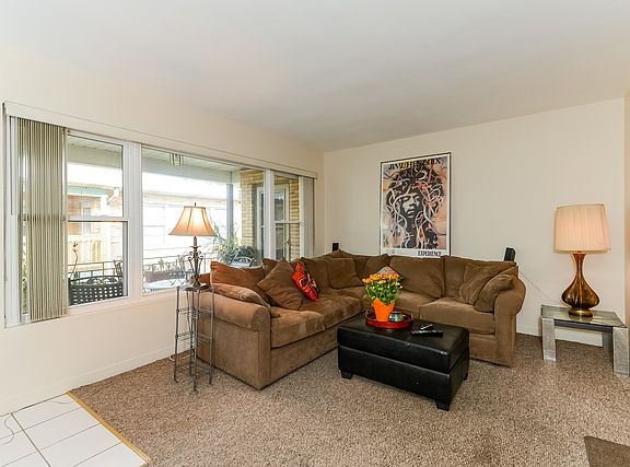 3rd image of 1339 N Harlem Ave APT 9