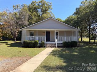 232 N River St, Mount Holly, NC 28120