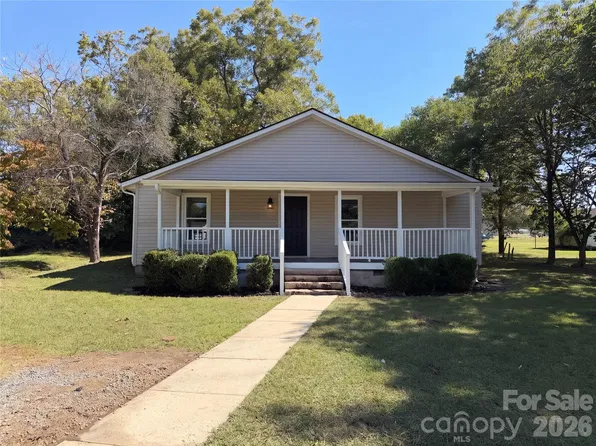 232 N River St, Mount Holly, NC 28120