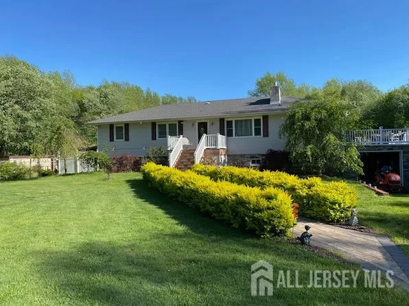 518 Texas Rd, Old Bridge, NJ 08857