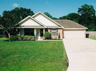 41048 Berry Ridge Dr, Ponchatoula, LA 70454