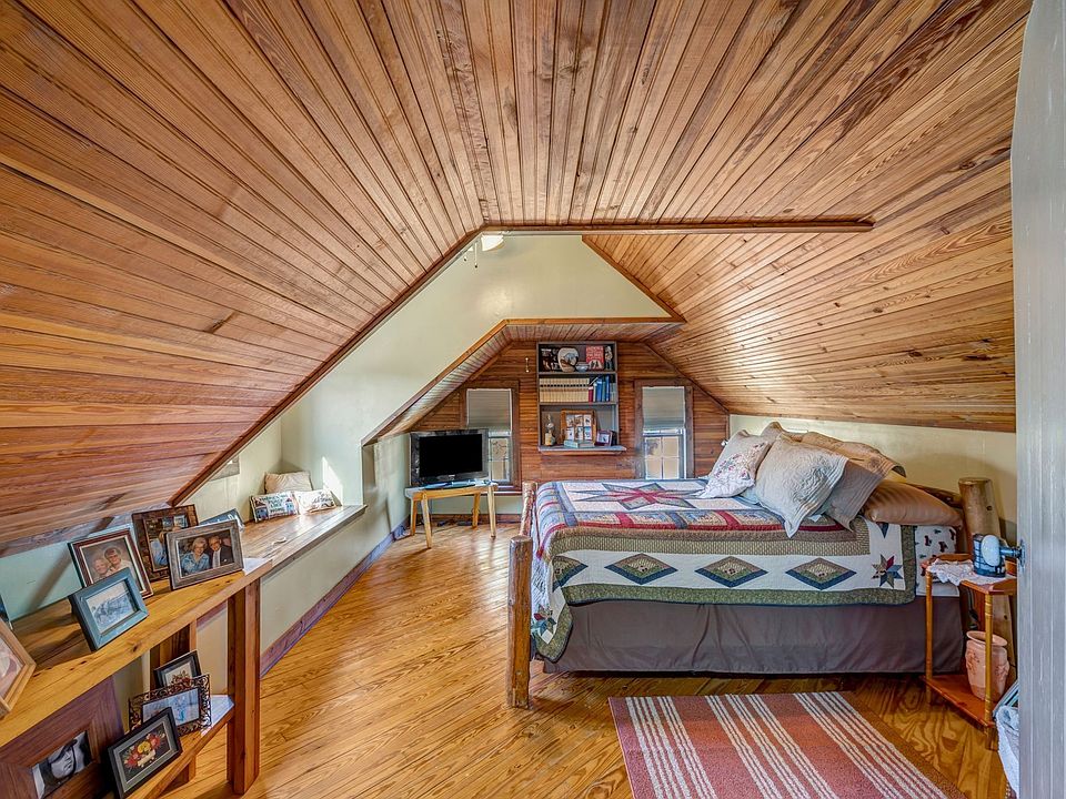 22nd image of this home