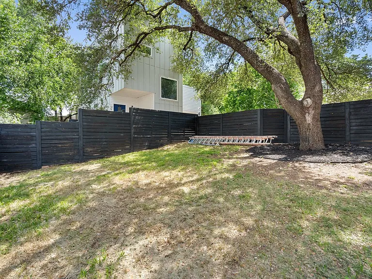 4712 Reyes St #1 — Photo 42