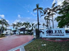 9711 Fontainebleau Blvd