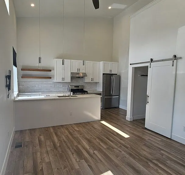 5875 E 13th Ave — Photo 5
