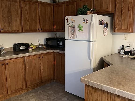 3rd image of 43 James Dr