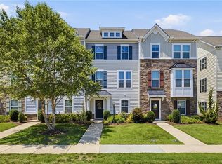 404 Spring Hill Pl, Smithfield, VA 23430