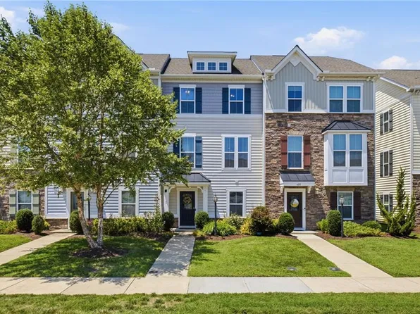 404 Spring Hill Pl, Smithfield, VA 23430