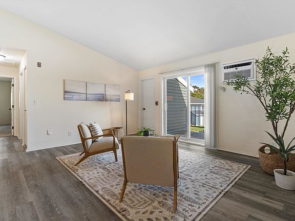 3rd image of 1108 Whispering Pines Way