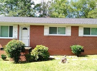 17 Eisenhower Dr, Greenville, SC 29607