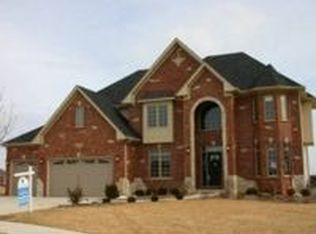 12821 Ridgewood Ln, Plainfield, IL 60585