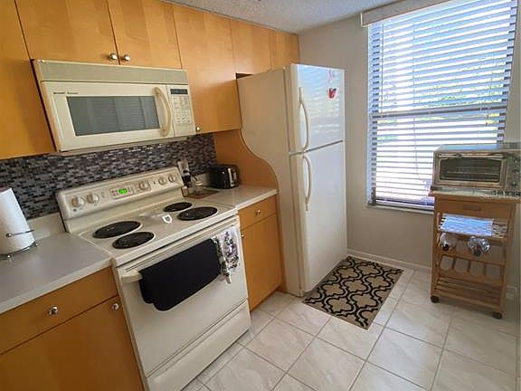 5th image of 1999 Kings Hwy Unit 26A