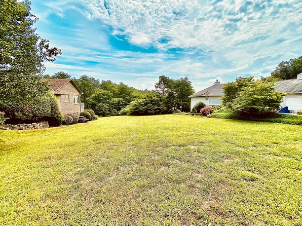 307 Ogana Trce, Loudon, TN 37774