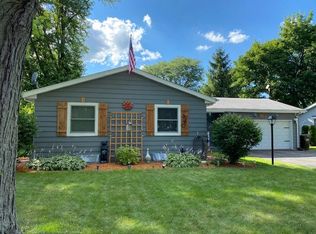 454 Mary Ln, Crystal Lake, IL 60014