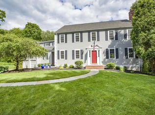 81 R Summer St, Hingham, MA 02043