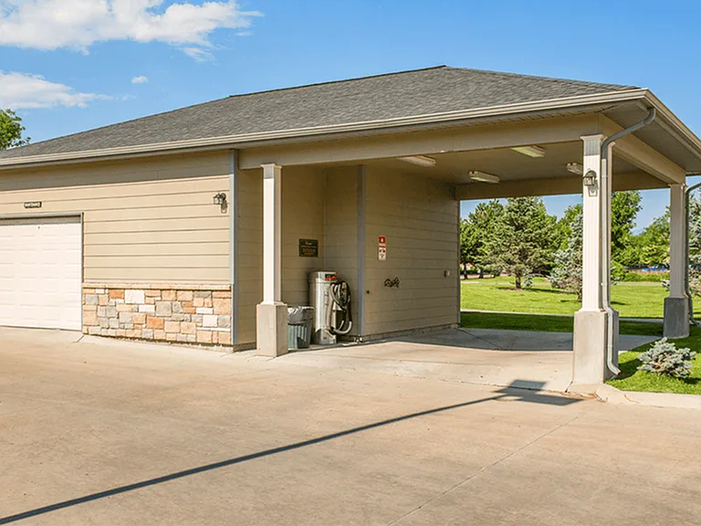 Convenient, quick fixes can be easily performed in our car care center