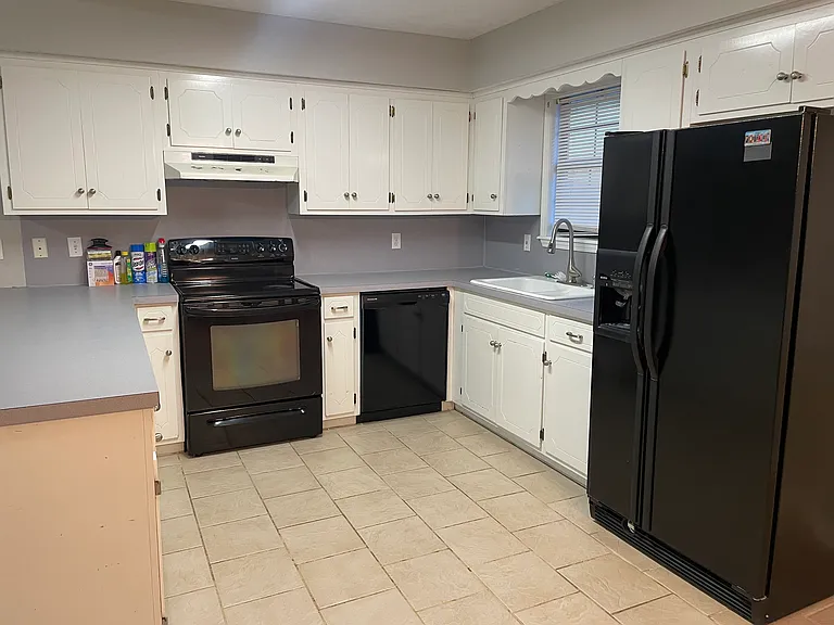 128 Red Rose Dr — Photo 11