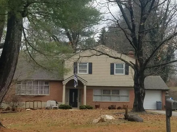 401 Hempstead Cir, Newtown Square, PA 19073