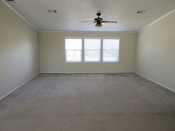 2nd image of 1001 E Green St