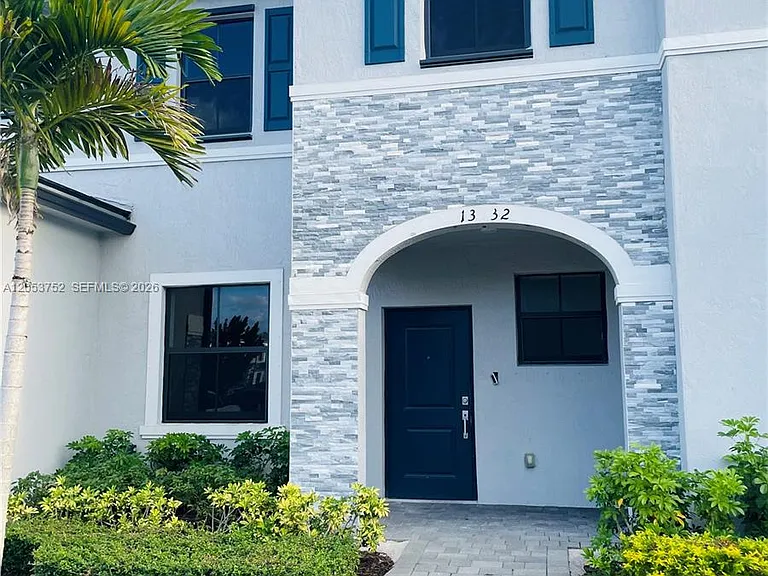 13232 SW 287th Ter — Photo 1