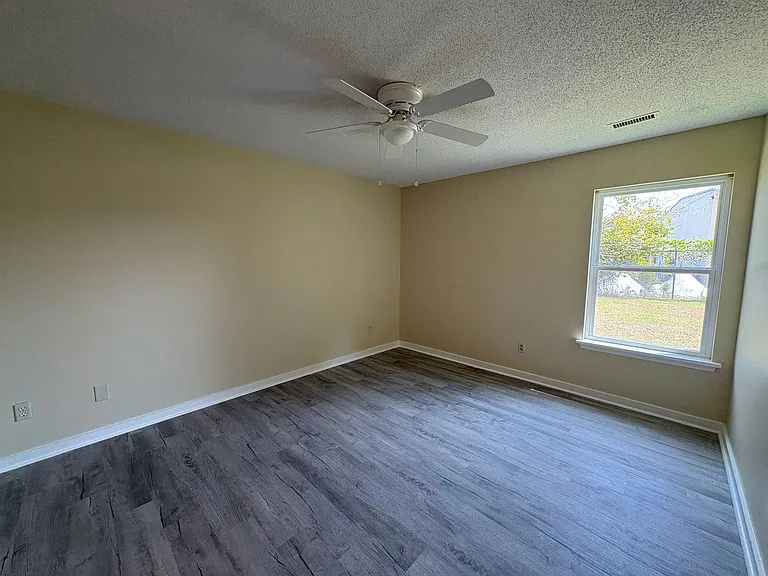 3706 Dovefield Ct — Photo 8