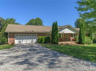 1341 Pigeon Rd, Waynesville, NC 28786