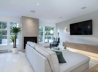 2425 Edgemont Blvd #15, North Vancouver, BC