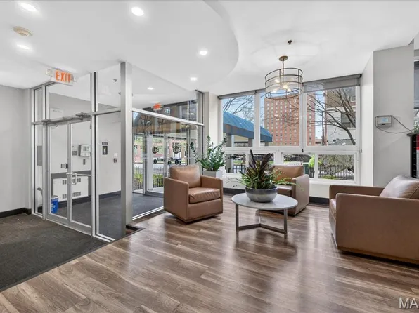 210 N 17th St Unit 706, Saint Louis, MO 63103