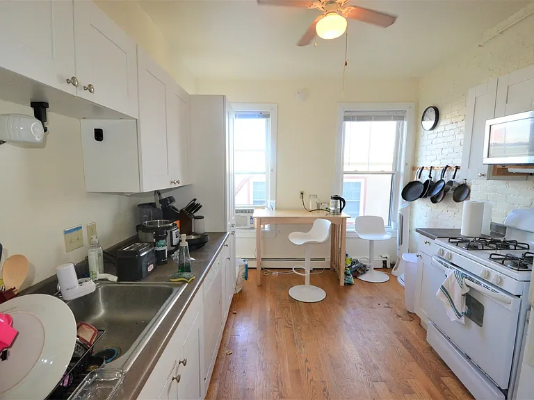 35 Brookline St #16 — Photo 23