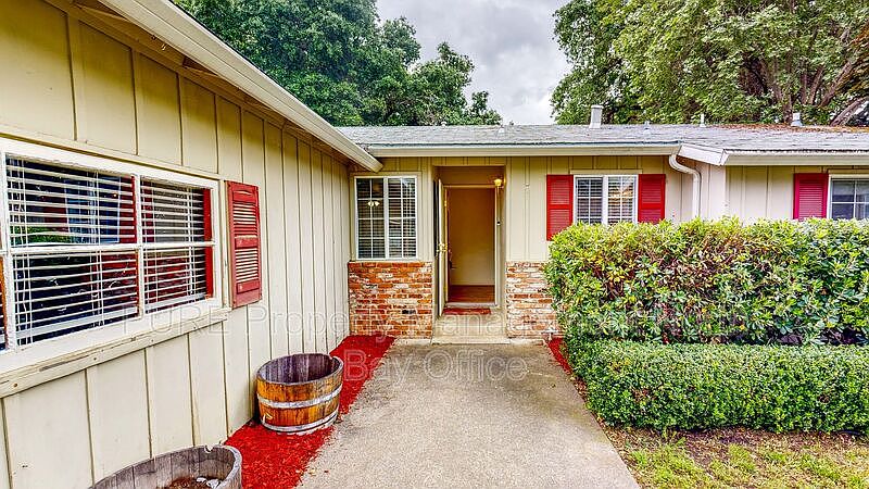 1st image of 507 Antonio St
