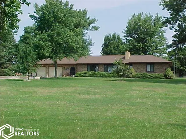 1 Lanewood Dr, Fort Madison, IA 52627