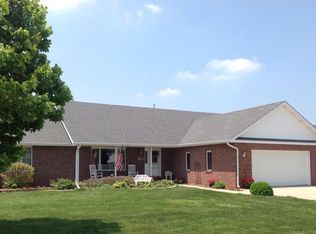 750 S Laura Ln, Diamond, IL 60416