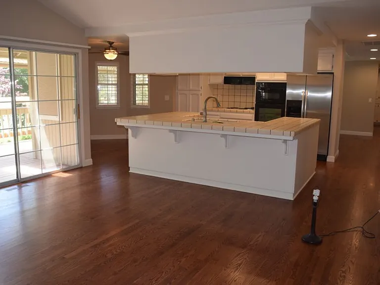 1657 Stone Way — Photo 27