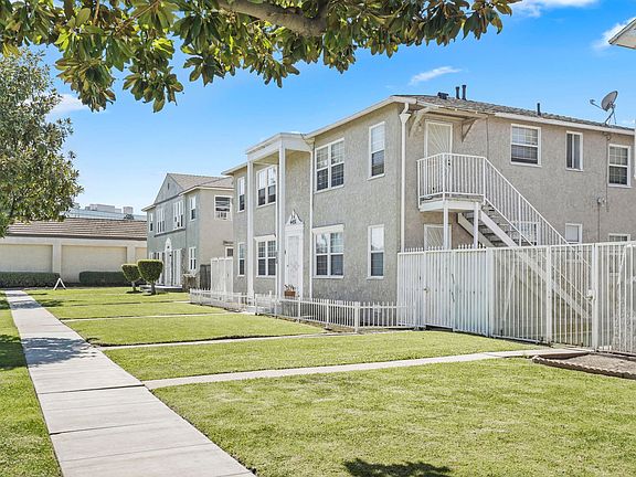 4th image of 4451 Atlantic Ave APT 4