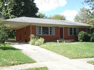 103 Elizabeth St, Versailles, KY 40383