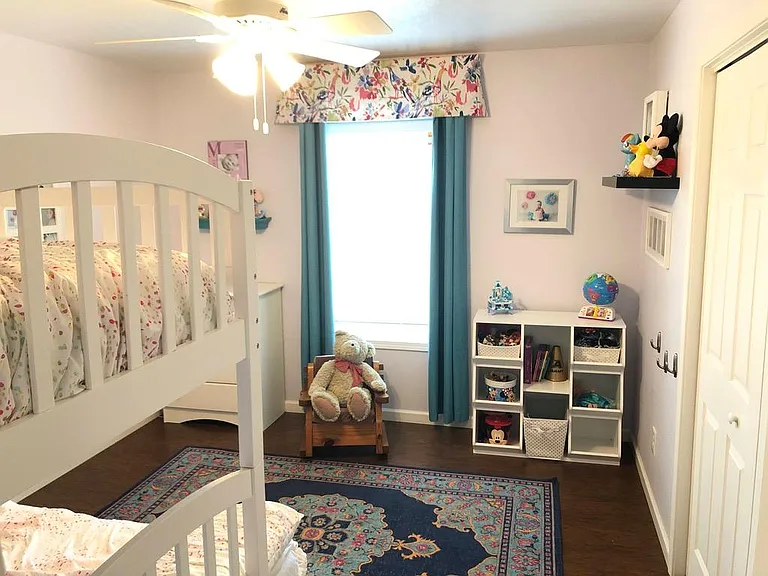 4 Shirley Dr — Photo 10