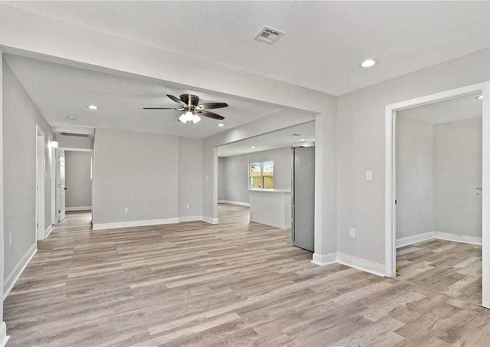 1st image of 1027 Lesan Dr