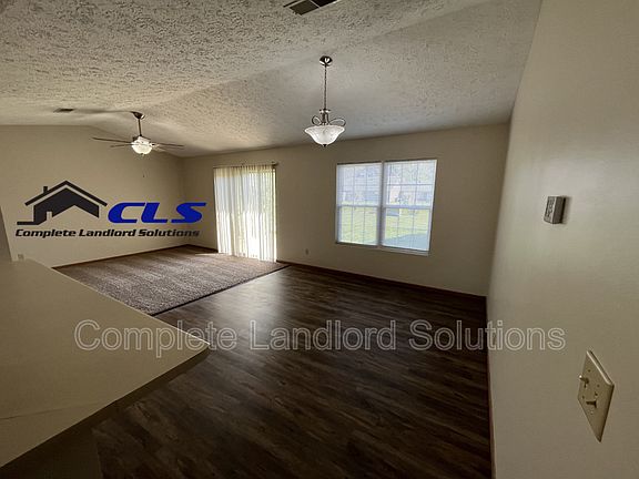 3rd image of 563 Farrington St