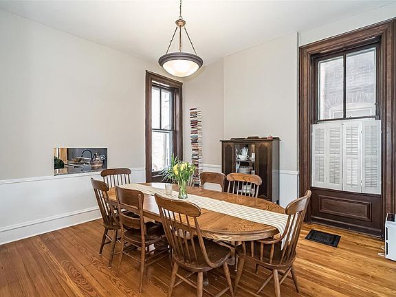 5th image of 2636 Russell Blvd