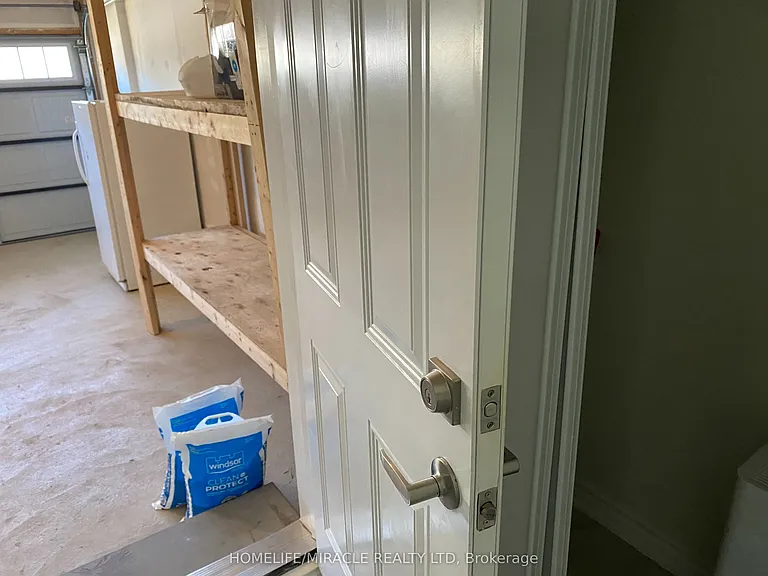 2 Cahill Dr — Photo 36