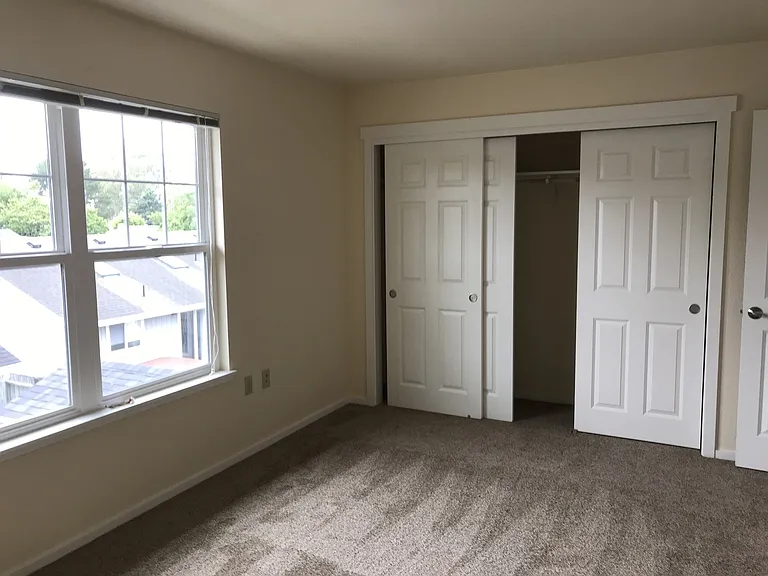2758 Central Ave — Photo 10
