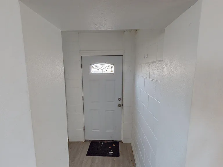 756 1/2 Maple St #B — Photo 2