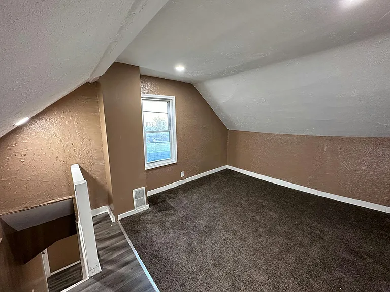 3026 Erin Ave — Photo 8