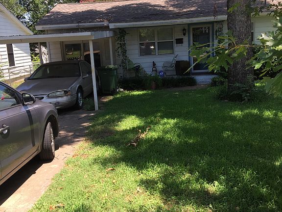 2nd image of 1120 Dora St