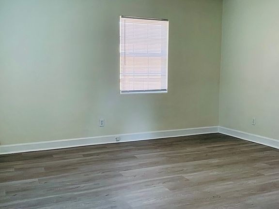 4th image of 2831 Apache Ave