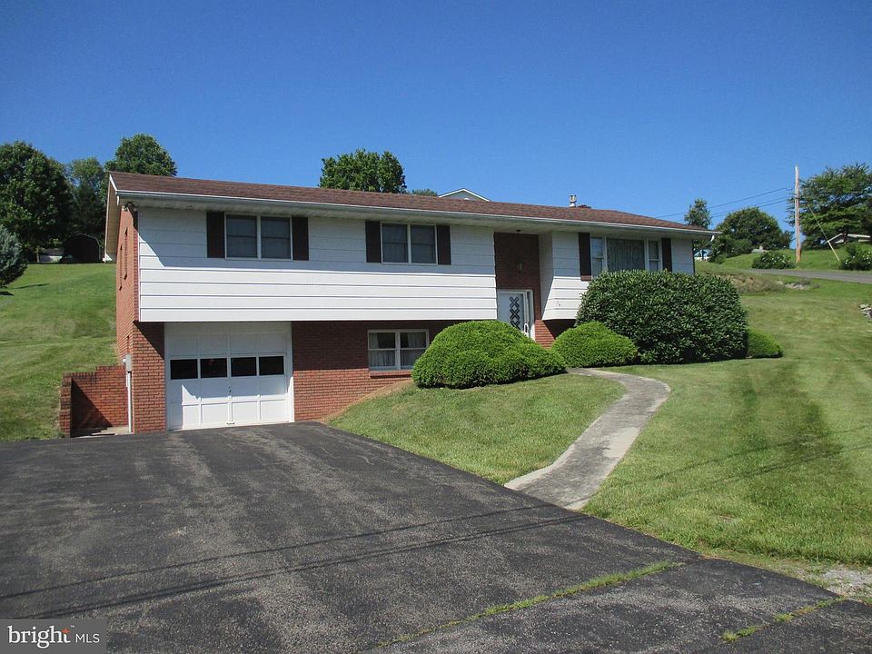 1st image of 14 Leon Dr