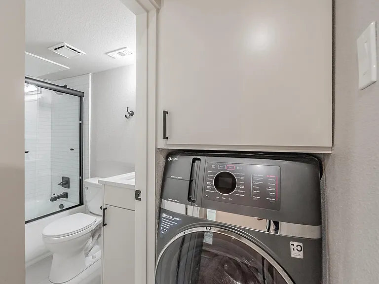 3008 McPherson Ave #D — Photo 12
