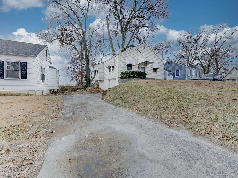 7724 Horatio Dr — Photo 19