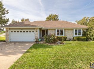 3611 SW Red Hawk Ct, Topeka, KS 66614